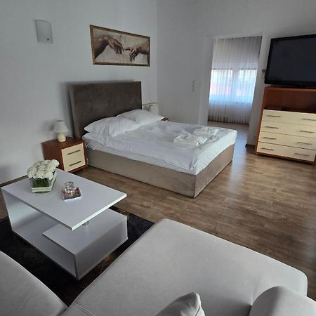 Motel Za Miedza Bralin ภายนอก รูปภาพ