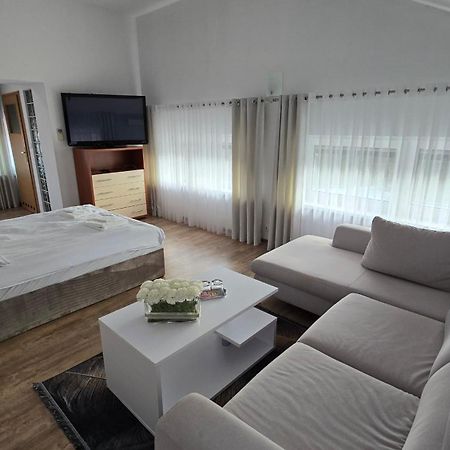 Motel Za Miedza Bralin ภายนอก รูปภาพ