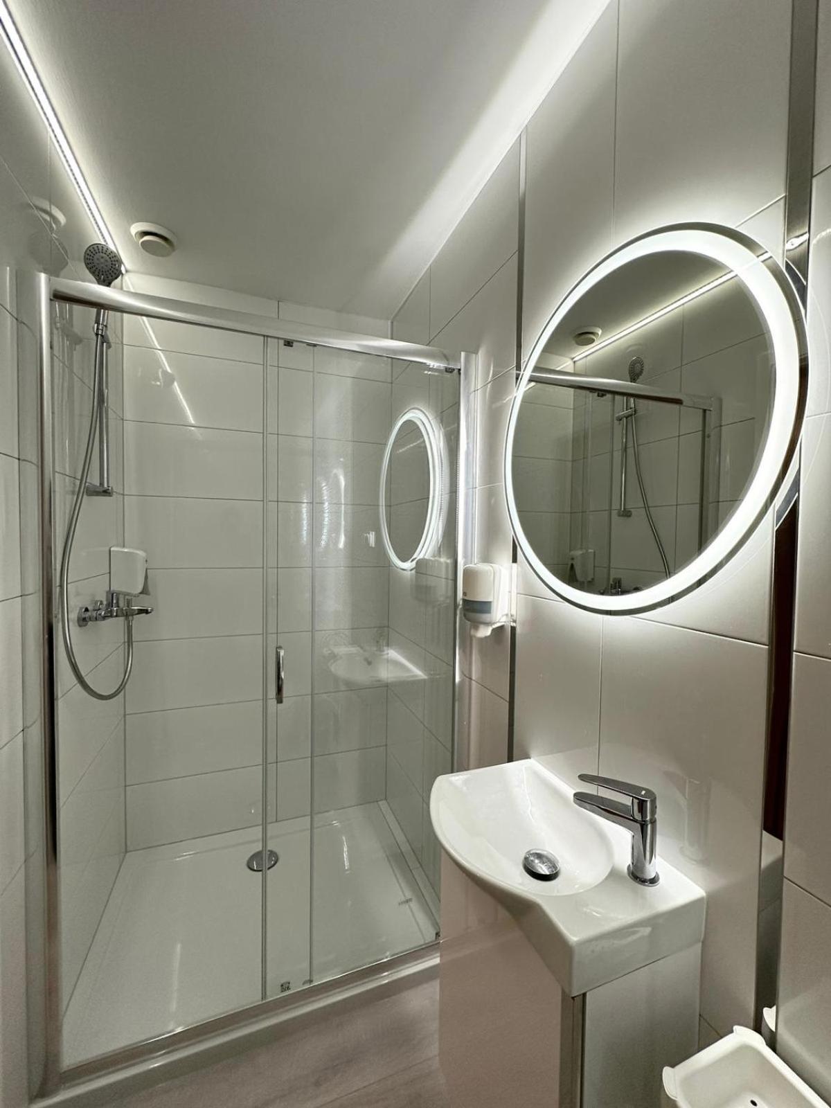 Motel Za Miedza Bralin ภายนอก รูปภาพ