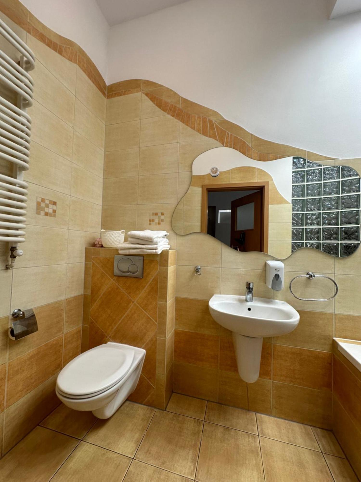 Motel Za Miedza Bralin ภายนอก รูปภาพ