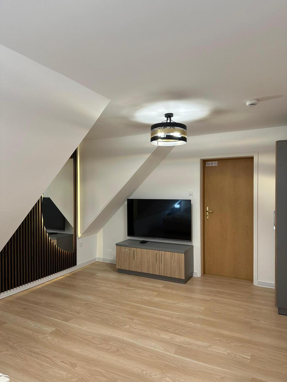 Motel Za Miedza Bralin ภายนอก รูปภาพ