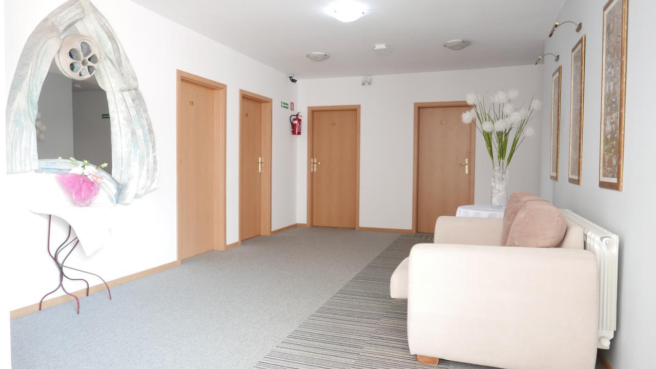 Motel Za Miedza Bralin ภายนอก รูปภาพ